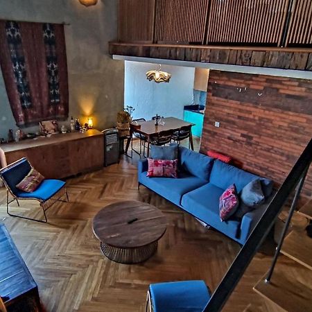 Ruang Tekuni Appartement Legian Buitenkant foto