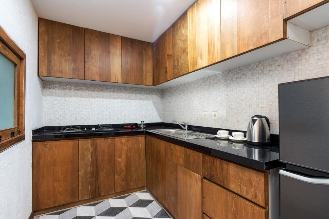 Ruang Tekuni Appartement Legian Buitenkant foto