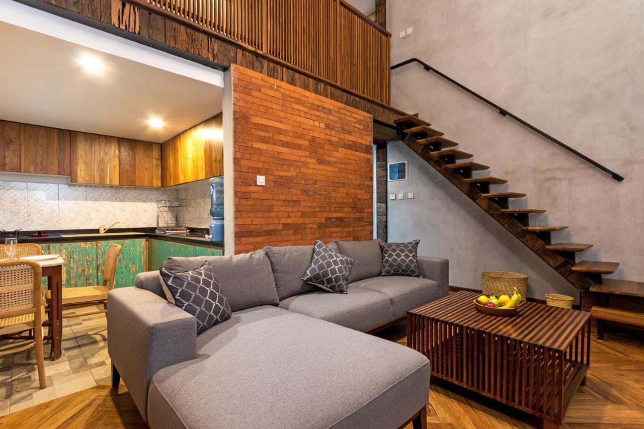 Ruang Tekuni Appartement Legian Buitenkant foto