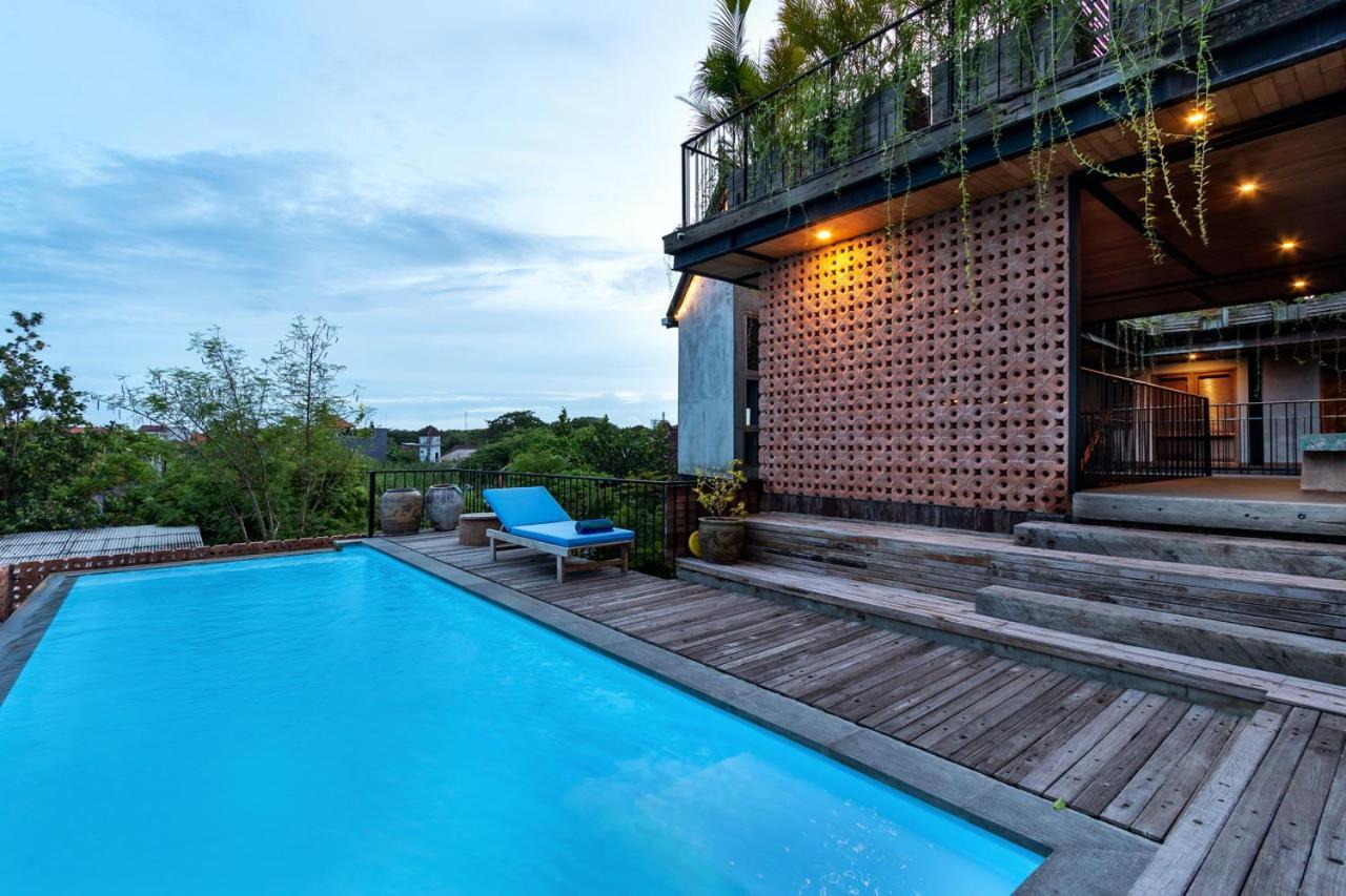 Ruang Tekuni Appartement Legian Buitenkant foto